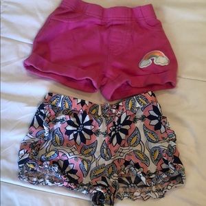 Set of 2 pairs of girls size 2 shorts